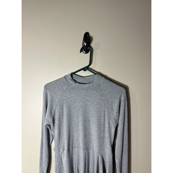 Maeve Anthropologie Women's Gray Peplum Ribbed Blouse Size Medium - Picture 5 of 10